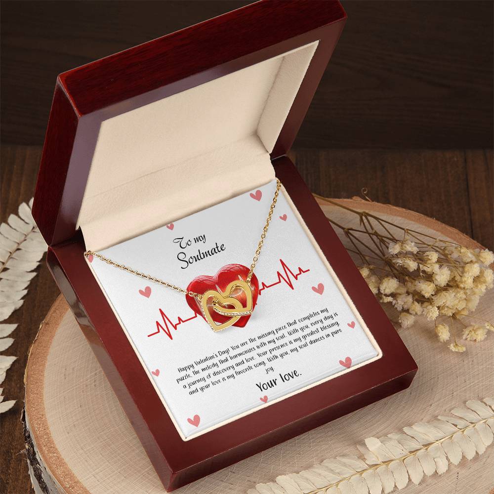 valentine-33b Interlocking Hearts neck, Gift to My Soulmate with Message Card