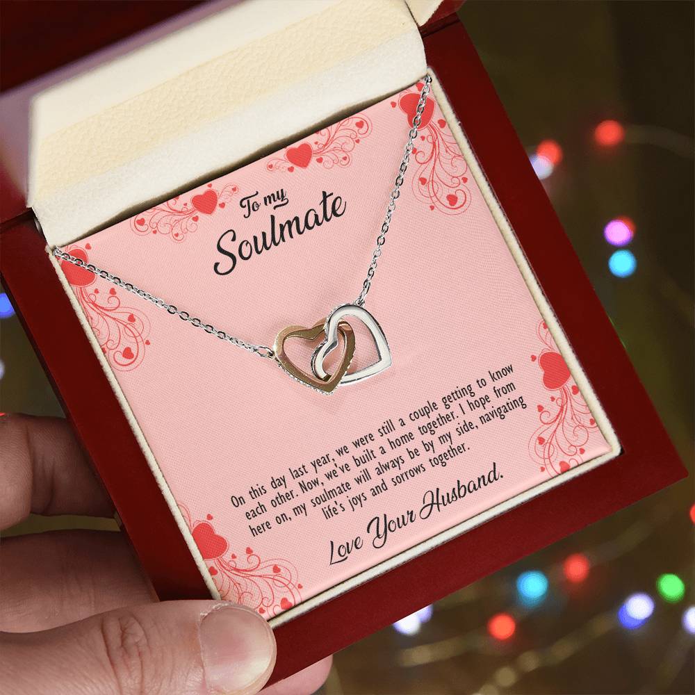 valentine-29b Interlocking Hearts neck, Gift to My Soulmate with Message Card