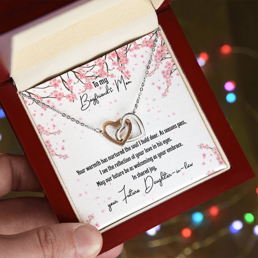 4040 c Interlocking Hearts Necklace, Gift to my Boyfriend's Mom with Beautiful Message Card