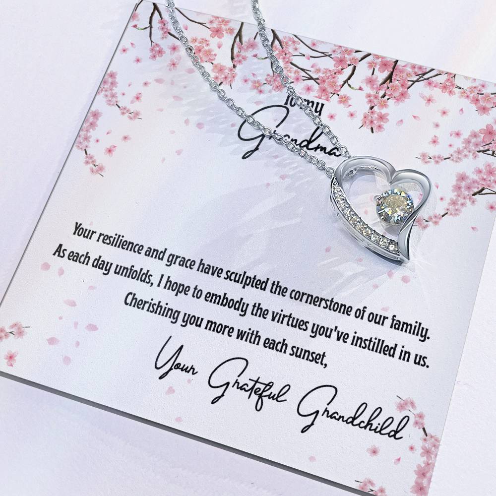 4040a Forever Love Necklace, Gift to my Grandma with Beautiful Message Card