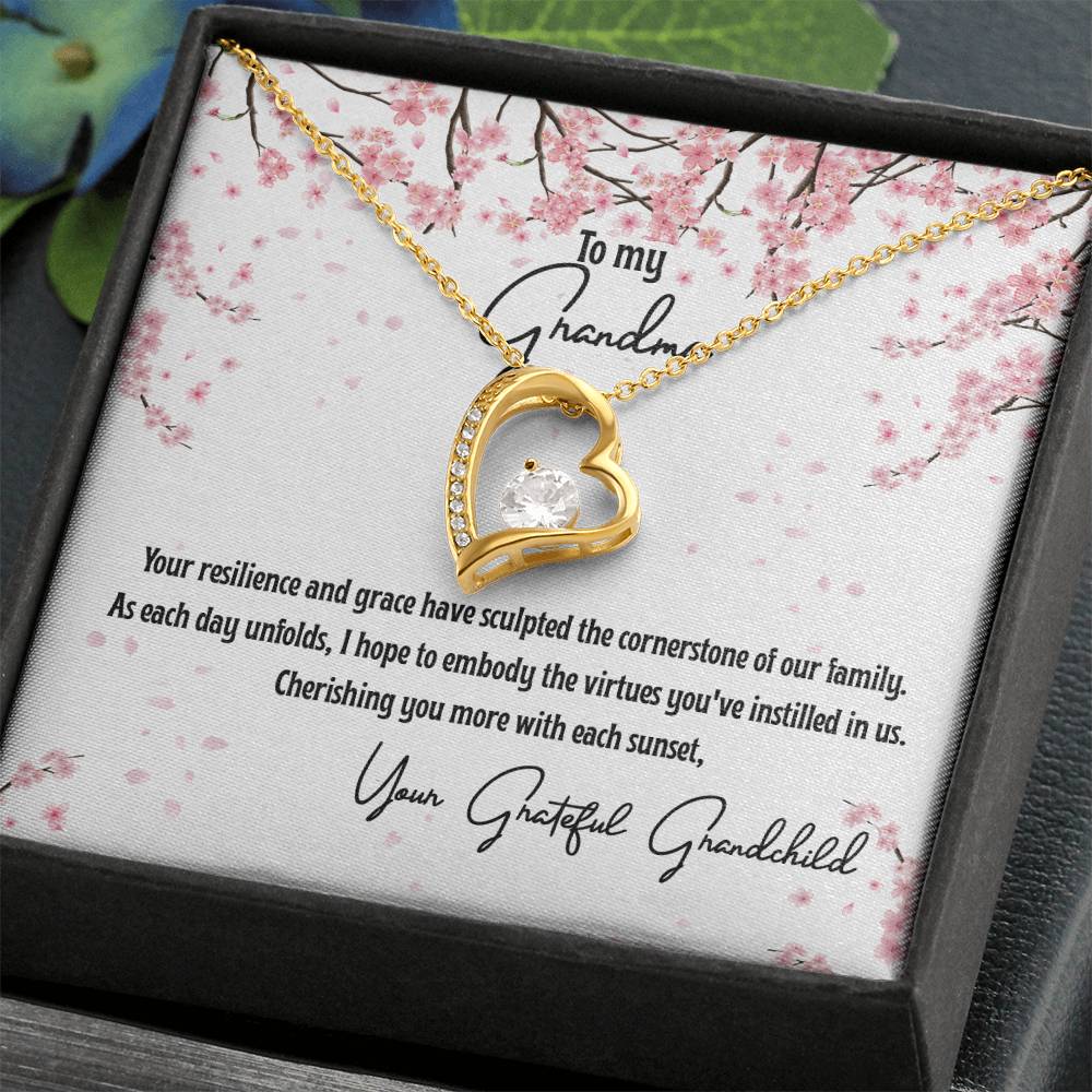 4040a Forever Love Necklace, Gift to my Grandma with Beautiful Message Card